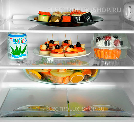 Холодильное отделение встраиваемого однокамерного холодильника Electrolux ERN 1200 FOW