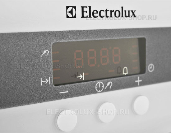 Панель управления двухкамерного холодильника Electrolux ERA 40633 W
