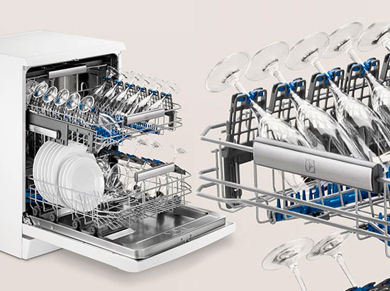 Посудомоечная машина Electrolux с системой RealLife
