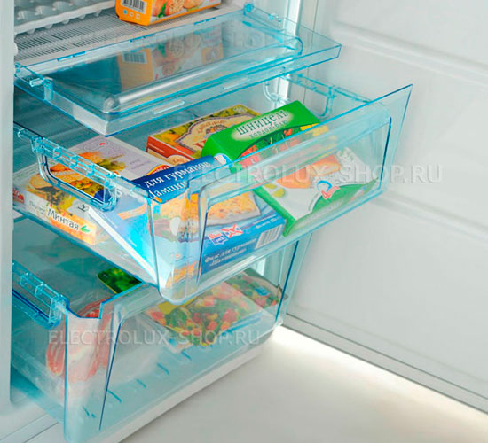 Корзины морозильного отделения двухкамерного холодильника Electrolux ERB 30090 W
