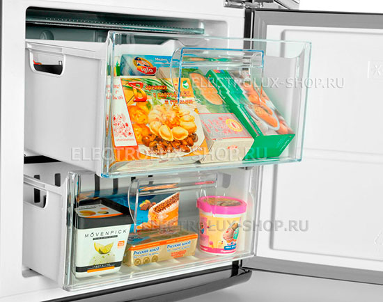Ящик Space Plus® в морозильном отделении холодильника Electrolux