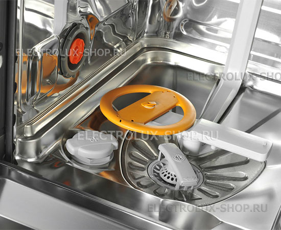 Моечная камера встраиваемой посудомоечной машины с открытой панелью Electrolux ESI 47500 XR