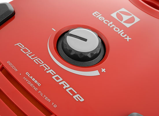 Переключатель мощности пылесоса с мешком Electrolux ZPF 2200 красный